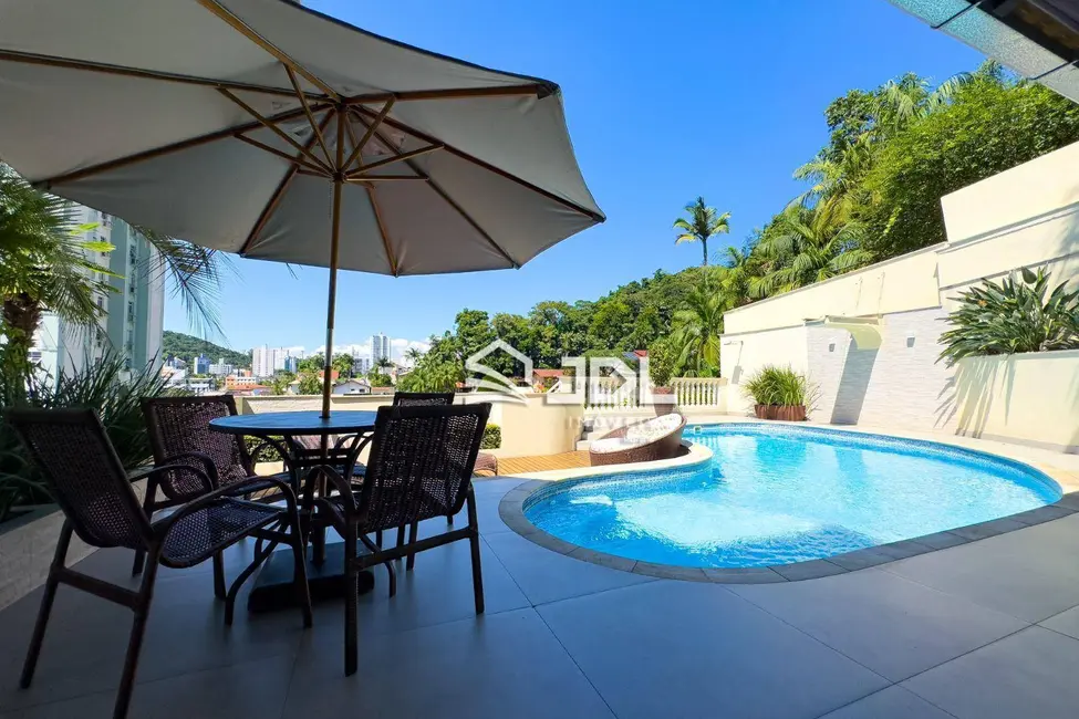 Casa com 3 quartos à venda, 462m2 em Itoupava Seca, Blumenau - SC - imagem 5 Foto 5 de Casa com 3 quartos à venda, 462m2 em Itoupava Seca, Blumenau - SC