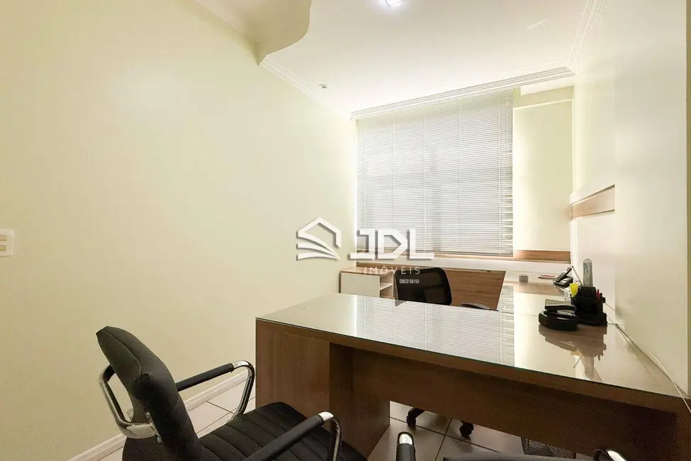 Foto 2 de Sala Comercial à venda, 53m2 em Blumenau - SC