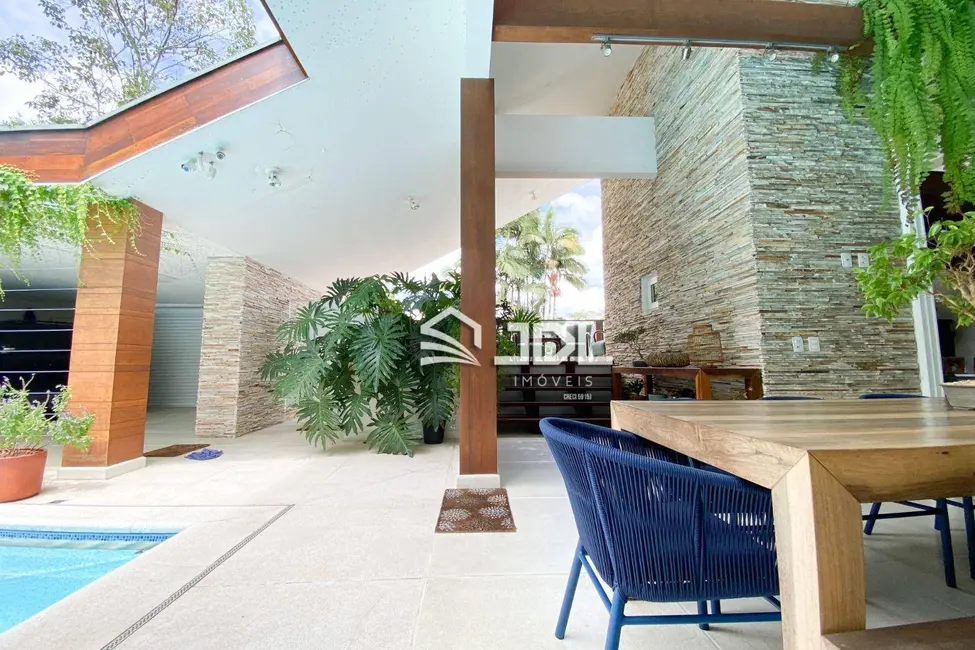 Casa de Condomínio com 3 quartos à venda, 600m2 em Velha, Blumenau - SC - imagem 4 Foto 4 de Casa de Condomínio com 3 quartos à venda, 600m2 em Velha, Blumenau - SC