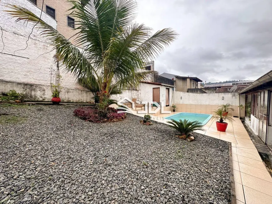 Casa com 3 quartos à venda, 364m2 em Água Verde, Blumenau - SC - imagem 4 Foto 4 de Casa com 3 quartos à venda, 364m2 em Água Verde, Blumenau - SC