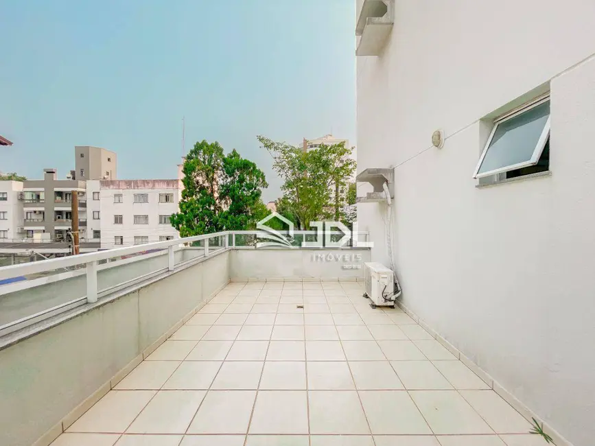 Apartamento com 3 quartos à venda, 143m2 em Vila Nova, Blumenau - SC - imagem 2 Foto 2 de Apartamento com 3 quartos à venda, 143m2 em Vila Nova, Blumenau - SC