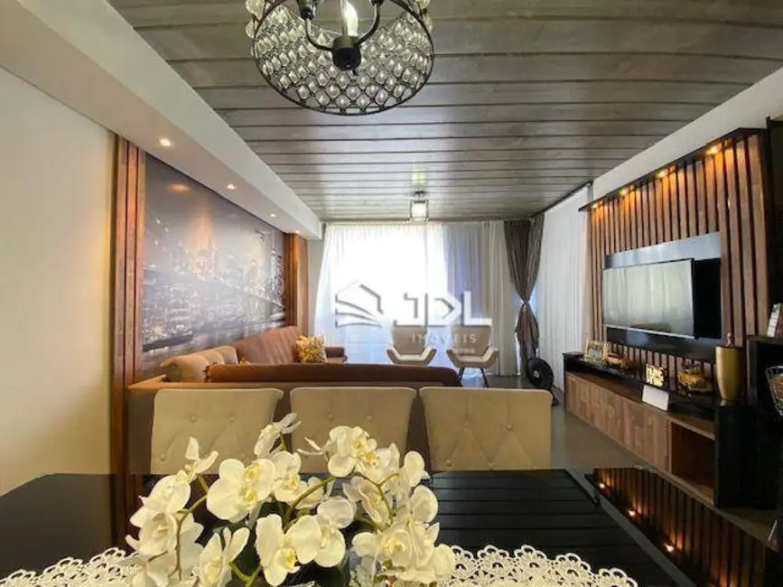 Casa com 3 quartos à venda, 172m2 em Água Verde, Blumenau - SC - imagem 6 Foto 6 de Casa com 3 quartos à venda, 172m2 em Água Verde, Blumenau - SC