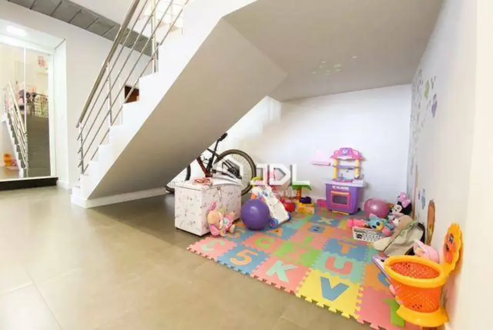 Casa com 3 quartos à venda, 172m2 em Água Verde, Blumenau - SC - imagem 4 Foto 4 de Casa com 3 quartos à venda, 172m2 em Água Verde, Blumenau - SC
