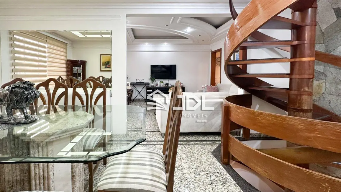 Casa de Condomínio com 3 quartos à venda, 455m2 em Vorstadt, Blumenau - SC - imagem 9 Foto 9 de Casa de Condomínio com 3 quartos à venda, 455m2 em Vorstadt, Blumenau - SC