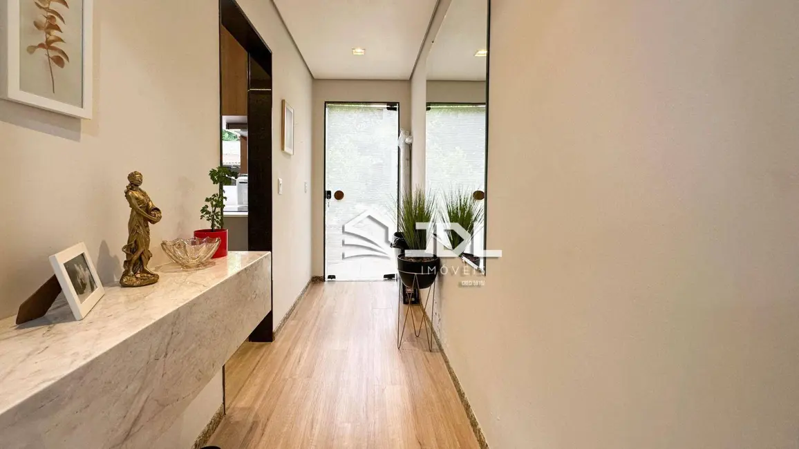 Casa de Condomínio com 3 quartos à venda, 455m2 em Vorstadt, Blumenau - SC - imagem 3 Foto 3 de Casa de Condomínio com 3 quartos à venda, 455m2 em Vorstadt, Blumenau - SC