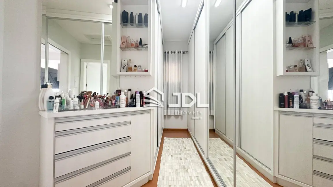 Casa com 3 quartos à venda, 427m2 em Escola Agrícola, Blumenau - SC - imagem 8 Foto 8 de Casa com 3 quartos à venda, 427m2 em Escola Agrícola, Blumenau - SC