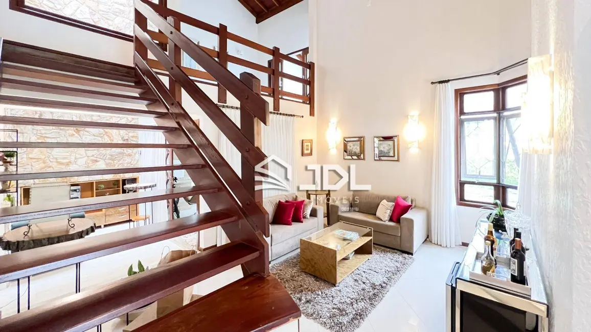 Casa de Condomínio com 3 quartos à venda, 252m2 em Boa Vista, Blumenau - SC - imagem 5 Foto 5 de Casa de Condomínio com 3 quartos à venda, 252m2 em Boa Vista, Blumenau - SC
