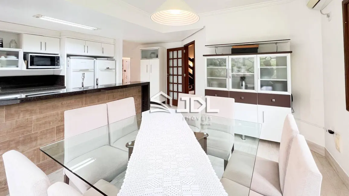 Casa de Condomínio com 3 quartos à venda, 252m2 em Boa Vista, Blumenau - SC - imagem 9 Foto 9 de Casa de Condomínio com 3 quartos à venda, 252m2 em Boa Vista, Blumenau - SC