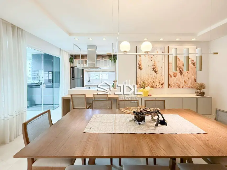 Foto 5 de Apartamento com 3 quartos à venda, 192m2 em Meia Praia, Itapema - SC