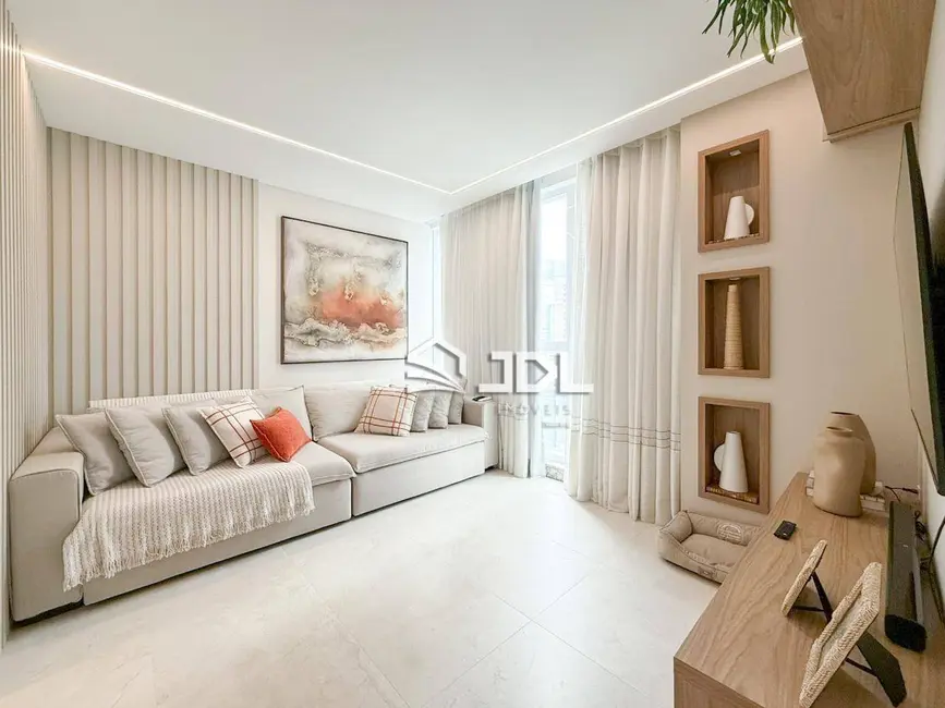 Foto 2 de Apartamento com 3 quartos à venda, 192m2 em Meia Praia, Itapema - SC
