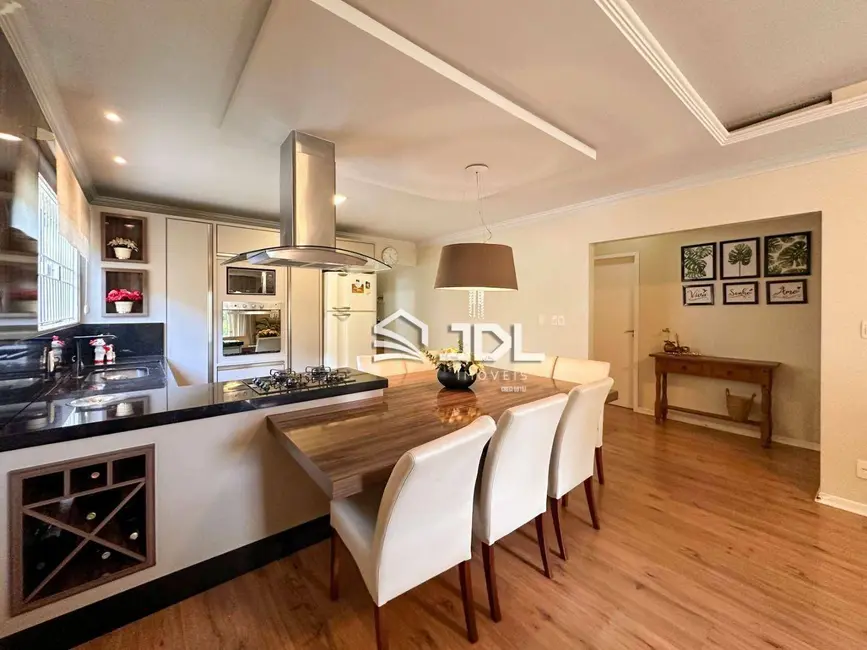 Casa com 3 quartos à venda, 430m2 em Salto do Norte, Blumenau - SC - imagem 9 Foto 9 de Casa com 3 quartos à venda, 430m2 em Salto do Norte, Blumenau - SC