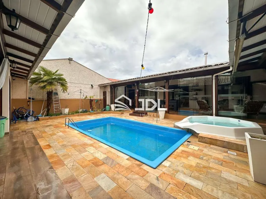Casa com 5 quartos à venda, 495m2 em Fortaleza, Blumenau - SC - imagem 4 Foto 4 de Casa com 5 quartos à venda, 495m2 em Fortaleza, Blumenau - SC