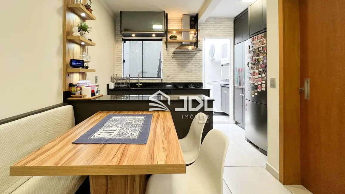 Casa com 2 quartos à venda, 70m2 em Itoupava Norte, Blumenau - SC - imagem 4 Foto 4 de Casa com 2 quartos à venda, 70m2 em Itoupava Norte, Blumenau - SC