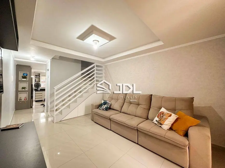 Casa com 2 quartos à venda, 101m2 em Itoupava Central, Blumenau - SC - imagem 3 Foto 3 de Casa com 2 quartos à venda, 101m2 em Itoupava Central, Blumenau - SC