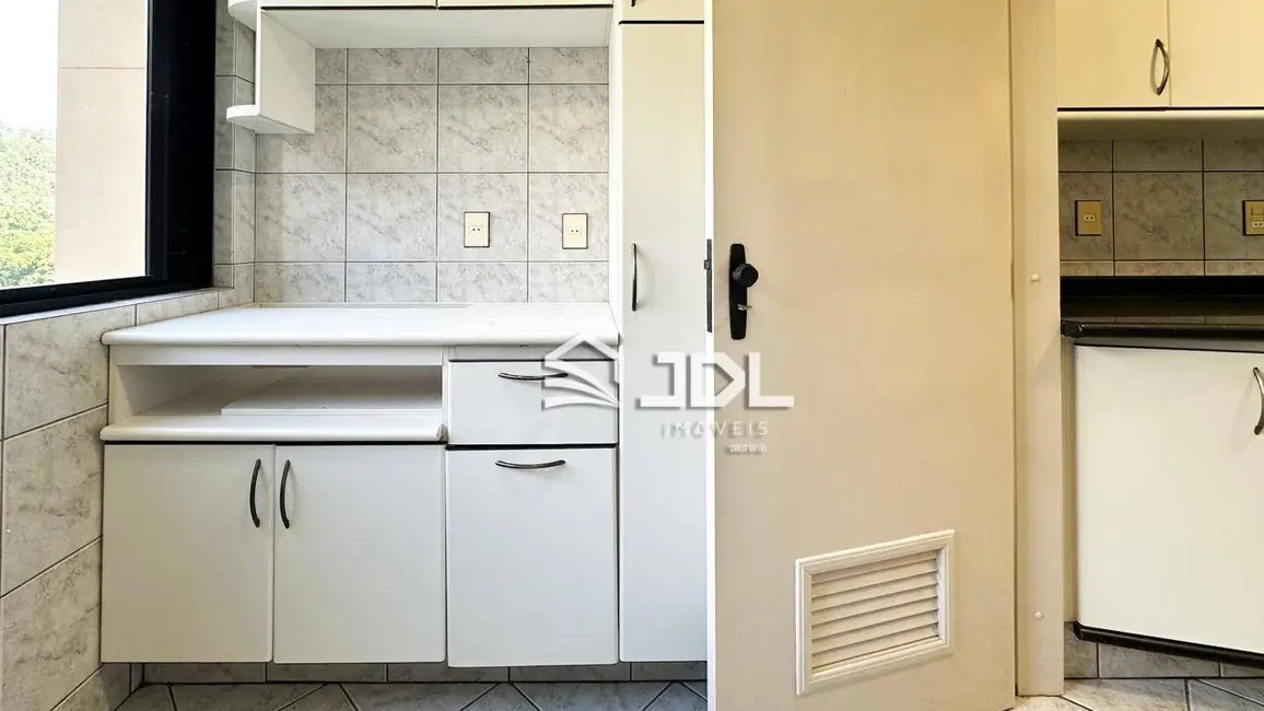 Apartamento com 3 quartos à venda, 176m2 em Ponta Aguda, Blumenau - SC - imagem 7 Foto 7 de Apartamento com 3 quartos à venda, 176m2 em Ponta Aguda, Blumenau - SC