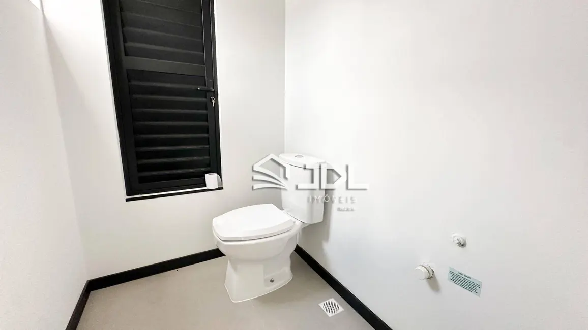 Sala Comercial à venda, 130m2 em Ponta Aguda, Blumenau - SC - imagem 7 Foto 7 de Sala Comercial à venda, 130m2 em Ponta Aguda, Blumenau - SC