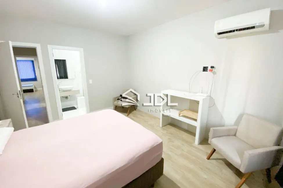 Casa com 3 quartos à venda, 250m2 em Fidélis, Blumenau - SC - imagem 6 Foto 6 de Casa com 3 quartos à venda, 250m2 em Fidélis, Blumenau - SC