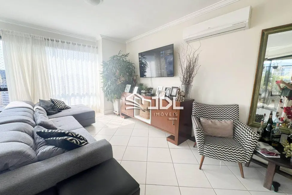 Cobertura com 5 quartos à venda, 320m2 em Jardim Blumenau, Blumenau - SC - imagem 9 Foto 9 de Cobertura com 5 quartos à venda, 320m2 em Jardim Blumenau, Blumenau - SC