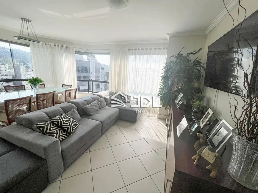 Cobertura com 5 quartos à venda, 320m2 em Jardim Blumenau, Blumenau - SC - imagem 7 Foto 7 de Cobertura com 5 quartos à venda, 320m2 em Jardim Blumenau, Blumenau - SC