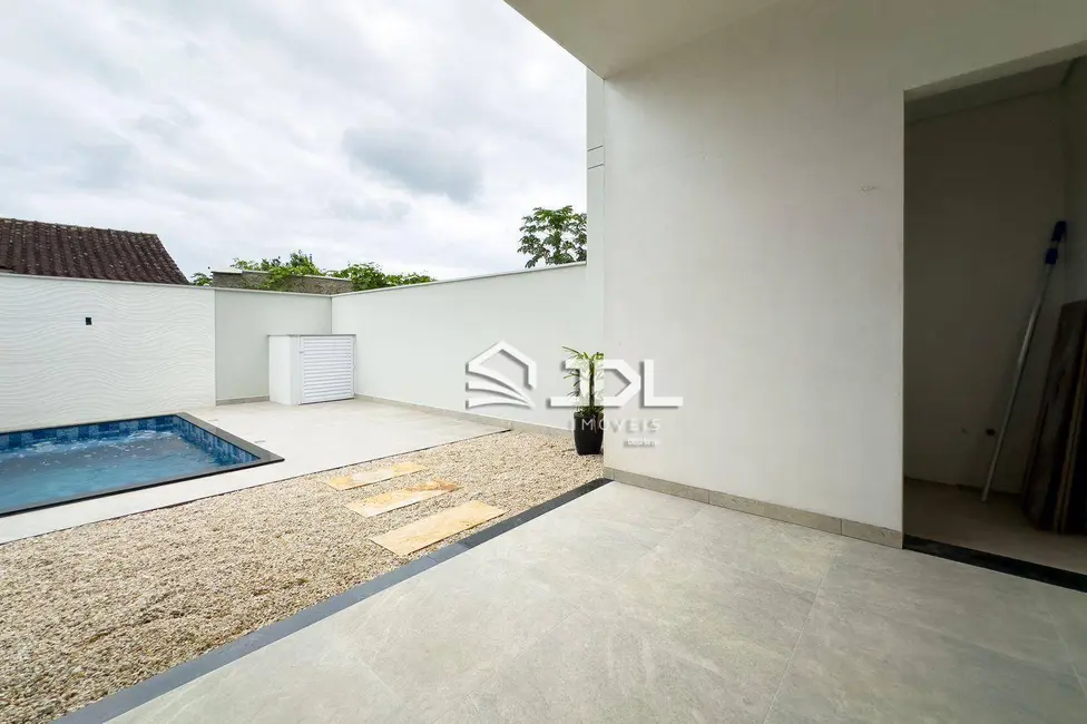 Casa com 3 quartos à venda, 153m2 em Itoupava Central, Blumenau - SC - imagem 3 Foto 3 de Casa com 3 quartos à venda, 153m2 em Itoupava Central, Blumenau - SC