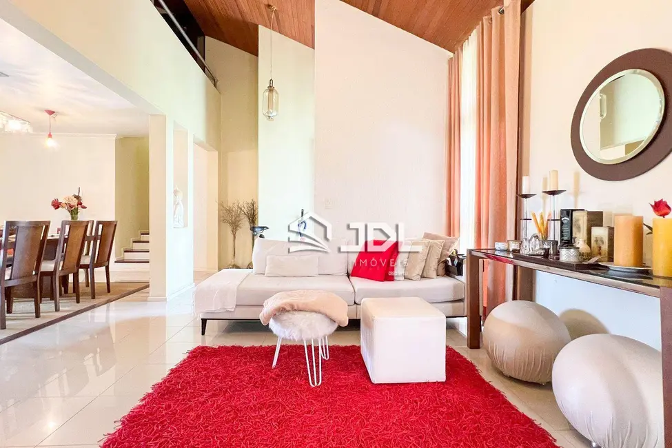 Casa com 3 quartos à venda, 462m2 em Velha, Blumenau - SC - imagem 9 Foto 9 de Casa com 3 quartos à venda, 462m2 em Velha, Blumenau - SC