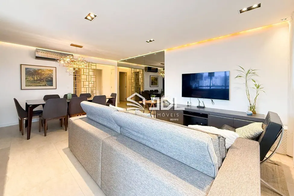 Cobertura com 2 quartos à venda, 177m2 em Blumenau - SC - imagem 8 Foto 8 de Cobertura com 2 quartos à venda, 177m2 em Blumenau - SC