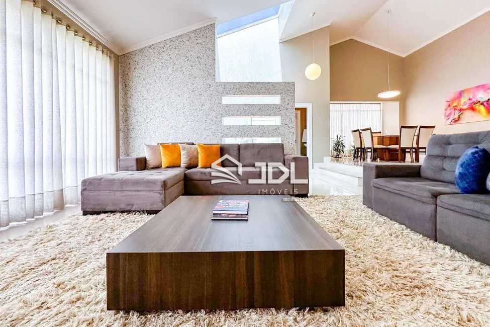 Casa de Condomínio com 4 quartos à venda, 650m2 em Itoupava Norte, Blumenau - SC - imagem 4 Foto 4 de Casa de Condomínio com 4 quartos à venda, 650m2 em Itoupava Norte, Blumenau - SC
