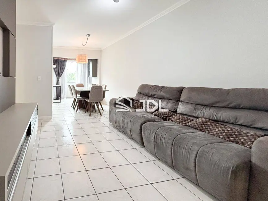 Apartamento com 3 quartos à venda, 130m2 em Vila Formosa, Blumenau - SC - imagem 8 Foto 8 de Apartamento com 3 quartos à venda, 130m2 em Vila Formosa, Blumenau - SC