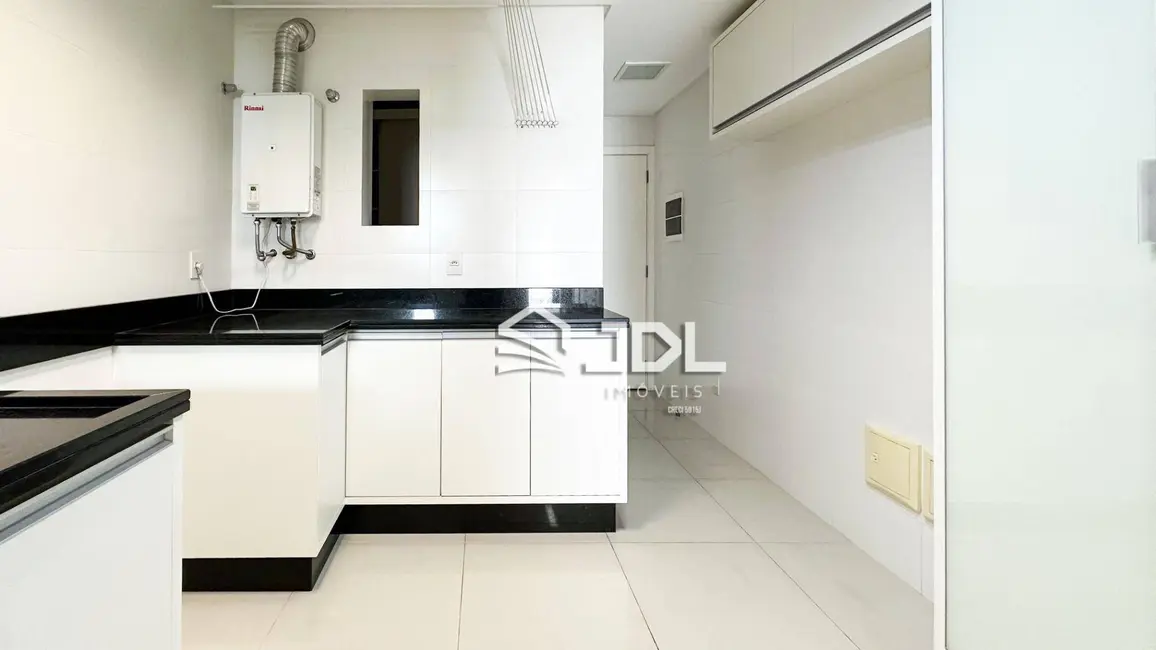 Apartamento com 3 quartos à venda, 215m2 em Victor Konder, Blumenau - SC - imagem 9 Foto 9 de Apartamento com 3 quartos à venda, 215m2 em Victor Konder, Blumenau - SC