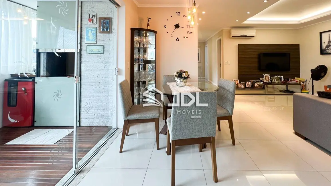 Apartamento com 3 quartos à venda, 144m2 em Asilo, Blumenau - SC - imagem 5 Foto 5 de Apartamento com 3 quartos à venda, 144m2 em Asilo, Blumenau - SC