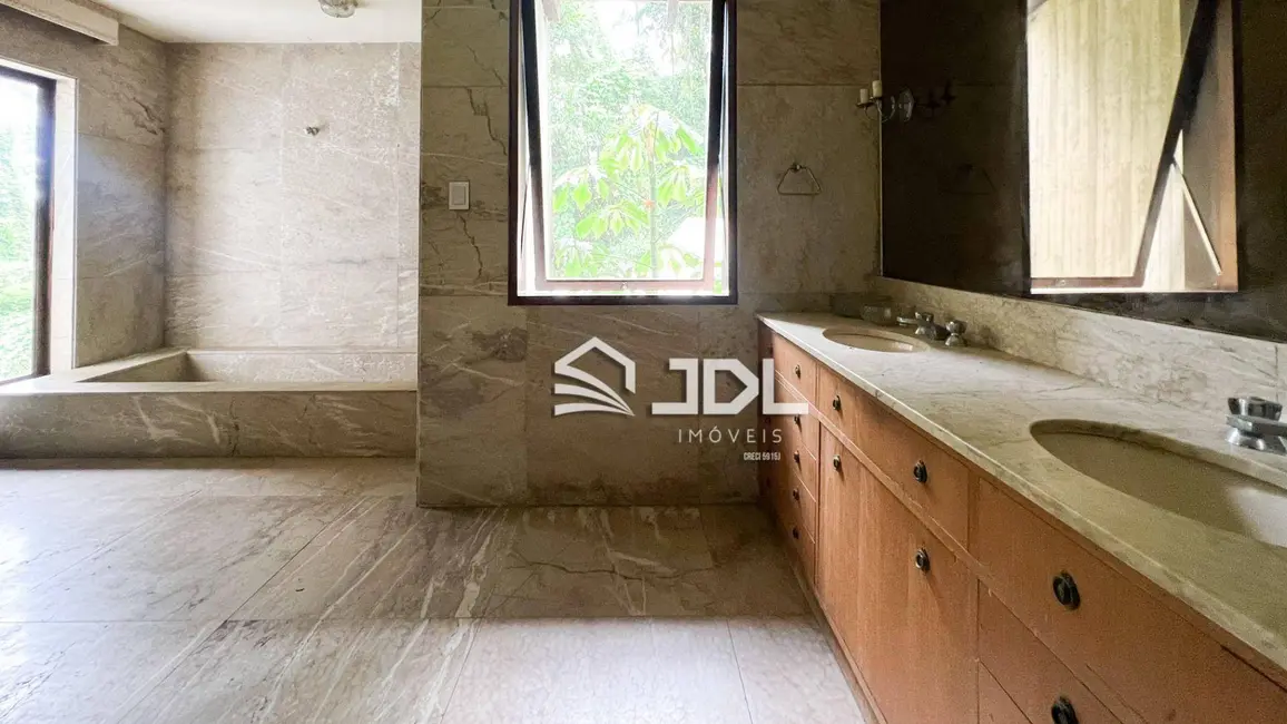 Casa com 5 quartos à venda, 7106m2 em Itoupava Seca, Blumenau - SC - imagem 7 Foto 7 de Casa com 5 quartos à venda, 7106m2 em Itoupava Seca, Blumenau - SC