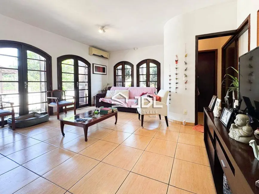 Casa com 4 quartos à venda, 460m2 em Itoupava Norte, Blumenau - SC - imagem 9 Foto 9 de Casa com 4 quartos à venda, 460m2 em Itoupava Norte, Blumenau - SC