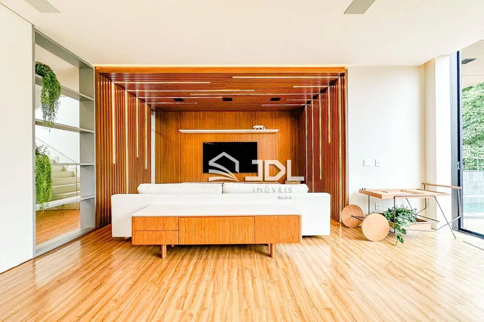 Casa de Condomínio com 3 quartos à venda, 250m2 em Itoupava Seca, Blumenau - SC - imagem 6 Foto 6 de Casa de Condomínio com 3 quartos à venda, 250m2 em Itoupava Seca, Blumenau - SC
