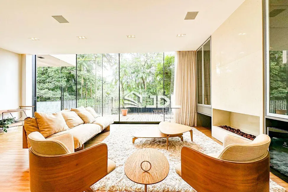 Casa de Condomínio com 3 quartos à venda, 250m2 em Itoupava Seca, Blumenau - SC - imagem 4 Foto 4 de Casa de Condomínio com 3 quartos à venda, 250m2 em Itoupava Seca, Blumenau - SC