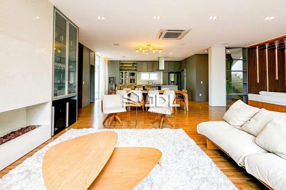 Casa de Condomínio com 3 quartos à venda, 250m2 em Itoupava Seca, Blumenau - SC - imagem 5 Foto 5 de Casa de Condomínio com 3 quartos à venda, 250m2 em Itoupava Seca, Blumenau - SC