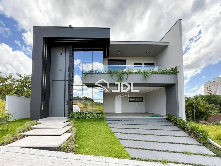 Foto 1 de Casa de Condomínio com 3 quartos à venda, 300m2 em Velha, Blumenau - SC