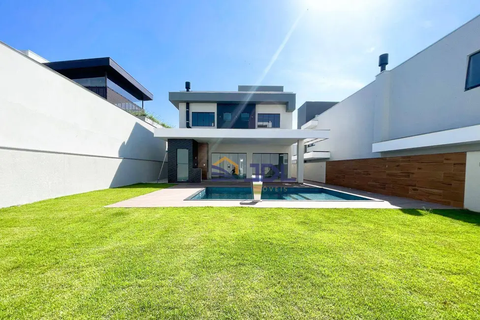 Casa com 4 quartos à venda, 402m2 em Itoupava Central, Blumenau - SC - imagem 3 Foto 3 de Casa com 4 quartos à venda, 402m2 em Itoupava Central, Blumenau - SC