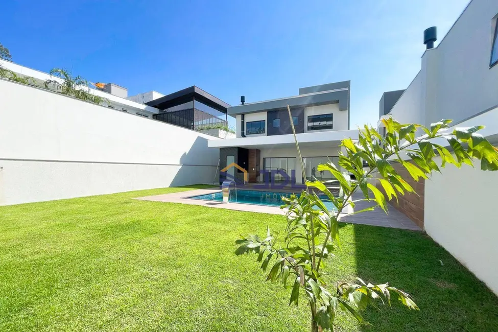 Casa com 4 quartos à venda, 402m2 em Itoupava Central, Blumenau - SC - imagem 4 Foto 4 de Casa com 4 quartos à venda, 402m2 em Itoupava Central, Blumenau - SC