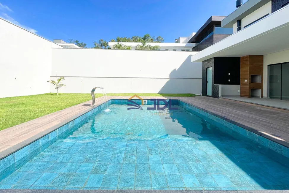 Casa com 4 quartos à venda, 402m2 em Itoupava Central, Blumenau - SC - imagem 6 Foto 6 de Casa com 4 quartos à venda, 402m2 em Itoupava Central, Blumenau - SC