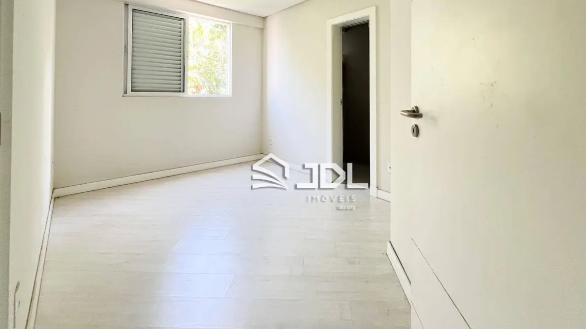 Foto 6 de Apartamento com 3 quartos à venda, 187m2 em Blumenau - SC