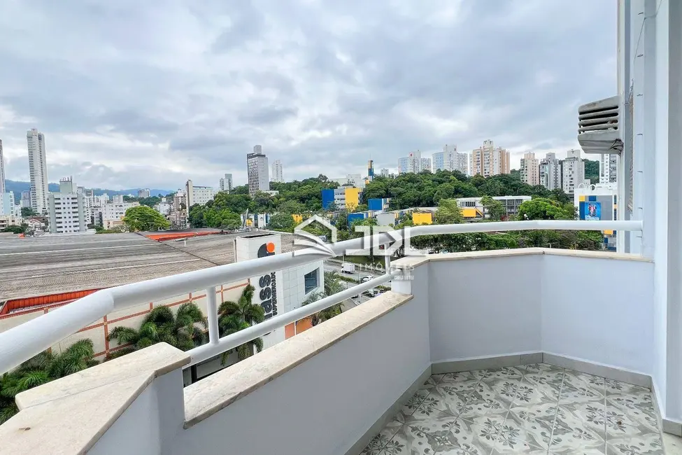 Apartamento com 2 quartos à venda, 94m2 em Victor Konder, Blumenau - SC - imagem 6 Foto 6 de Apartamento com 2 quartos à venda, 94m2 em Victor Konder, Blumenau - SC