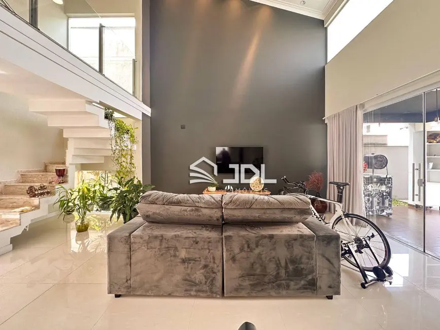 Casa com 3 quartos à venda, 325m2 em Fortaleza Alta, Blumenau - SC - imagem 4 Foto 4 de Casa com 3 quartos à venda, 325m2 em Fortaleza Alta, Blumenau - SC