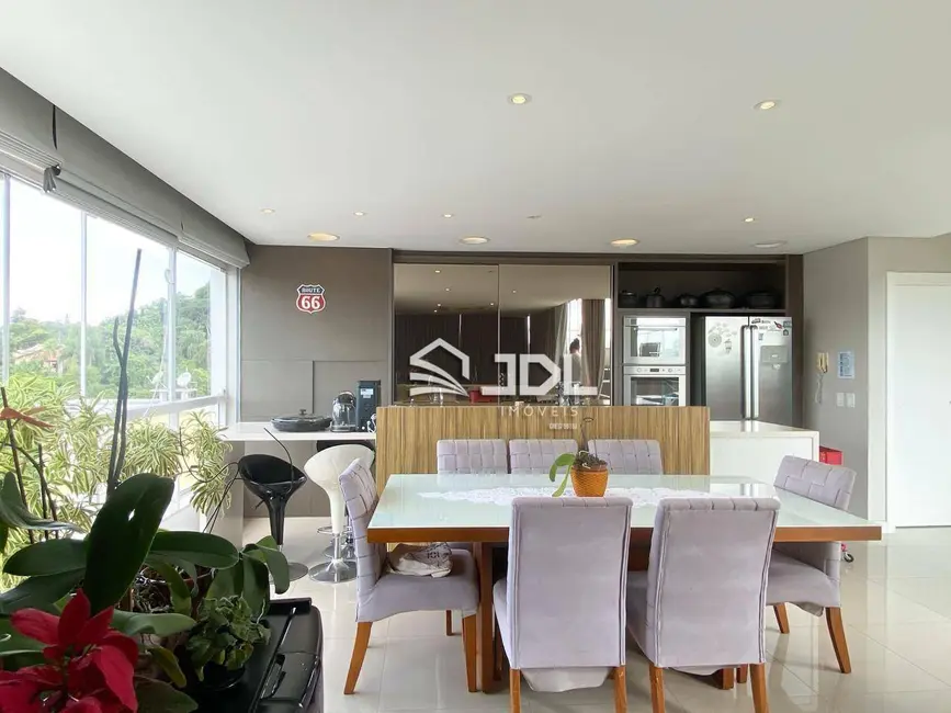 Cobertura com 3 quartos à venda, 250m2 em Centro, Blumenau - SC - imagem 4 Foto 4 de Cobertura com 3 quartos à venda, 250m2 em Centro, Blumenau - SC