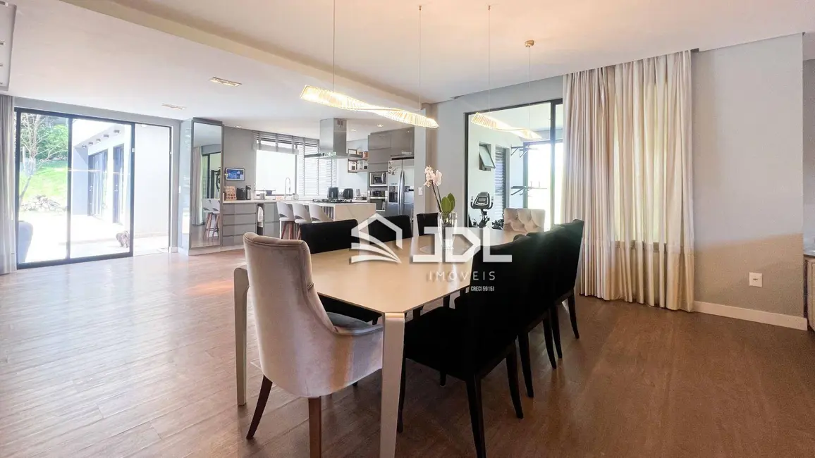 Casa com 5 quartos à venda, 3319m2 em Itoupava Seca, Blumenau - SC - imagem 3 Foto 3 de Casa com 5 quartos à venda, 3319m2 em Itoupava Seca, Blumenau - SC