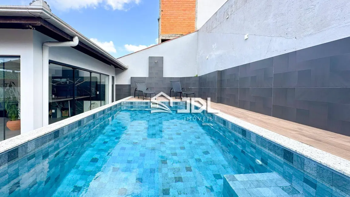 Casa com 3 quartos à venda, 420m2 em Velha, Blumenau - SC - imagem 7 Foto 7 de Casa com 3 quartos à venda, 420m2 em Velha, Blumenau - SC