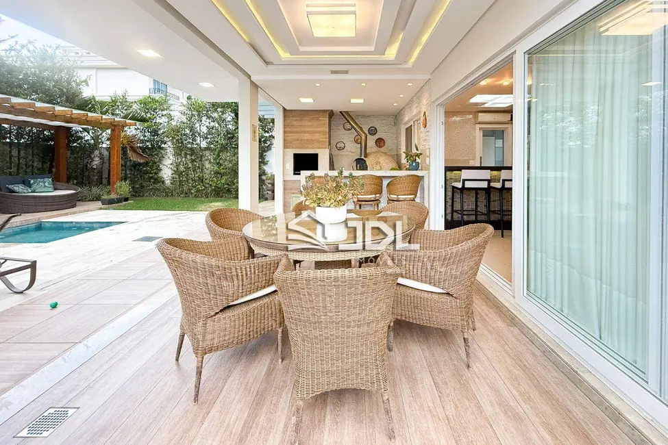 Casa de Condomínio com 3 quartos à venda, 356m2 em Itoupava Central, Blumenau - SC - imagem 5 Foto 5 de Casa de Condomínio com 3 quartos à venda, 356m2 em Itoupava Central, Blumenau - SC