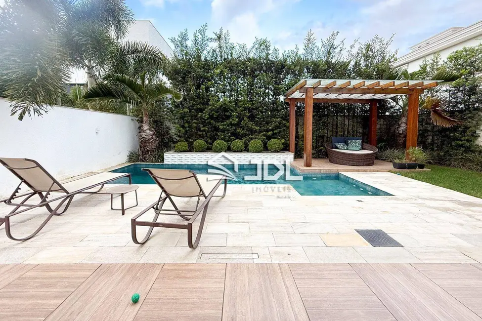 Casa de Condomínio com 3 quartos à venda, 356m2 em Itoupava Central, Blumenau - SC - imagem 4 Foto 4 de Casa de Condomínio com 3 quartos à venda, 356m2 em Itoupava Central, Blumenau - SC
