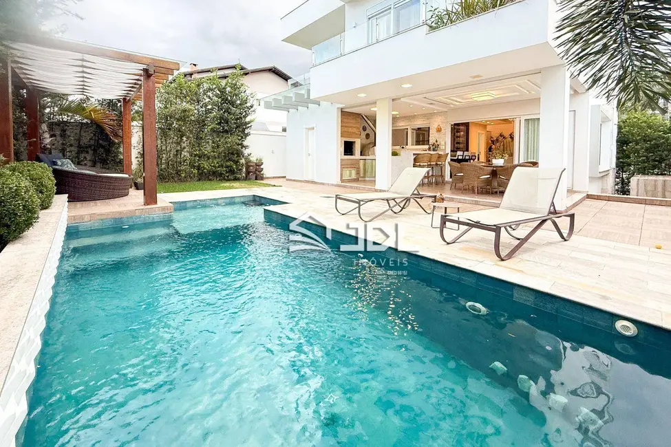 Casa de Condomínio com 3 quartos à venda, 356m2 em Itoupava Central, Blumenau - SC - imagem 1 Foto 1 de Casa de Condomínio com 3 quartos à venda, 356m2 em Itoupava Central, Blumenau - SC