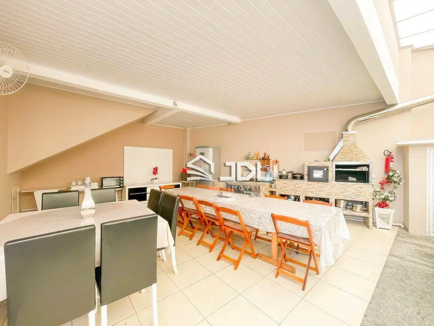 Casa com 3 quartos à venda, 355m2 em Escola Agrícola, Blumenau - SC - imagem 4 Foto 4 de Casa com 3 quartos à venda, 355m2 em Escola Agrícola, Blumenau - SC