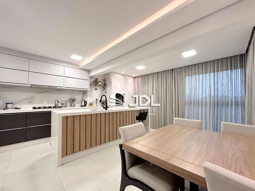 Apartamento com 2 quartos à venda, 110m2 em Velha, Blumenau - SC - imagem 8 Foto 8 de Apartamento com 2 quartos à venda, 110m2 em Velha, Blumenau - SC